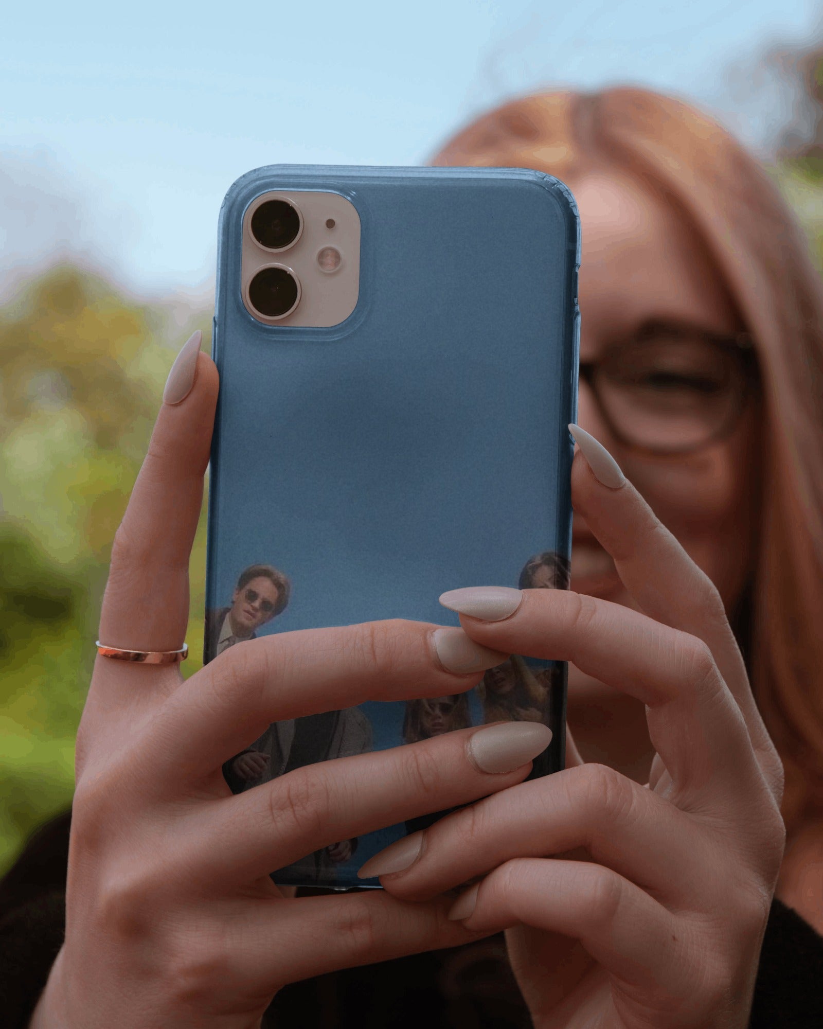 F.R.I.E.N.D.S Classic Sky Pose Case