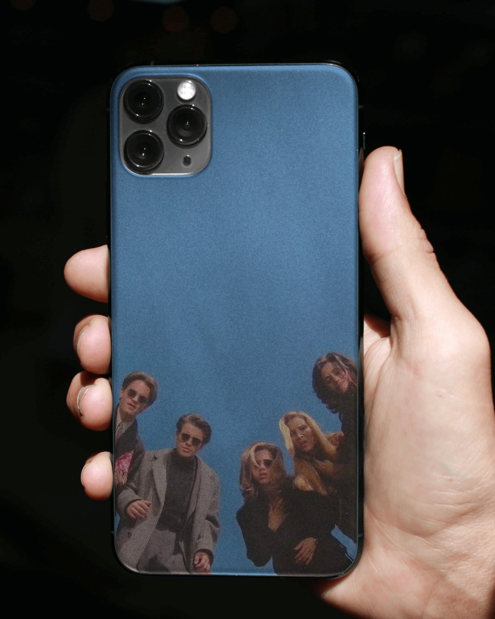 F.R.I.E.N.D.S Classic Sky Pose Case