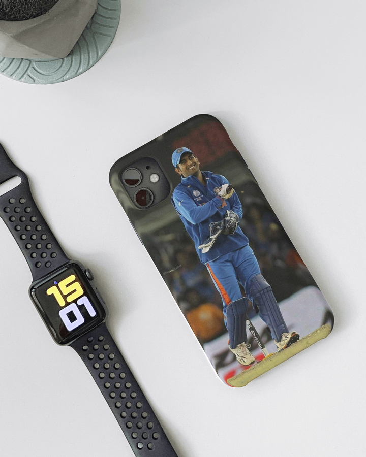 Dhoni Smiling Phone Cover