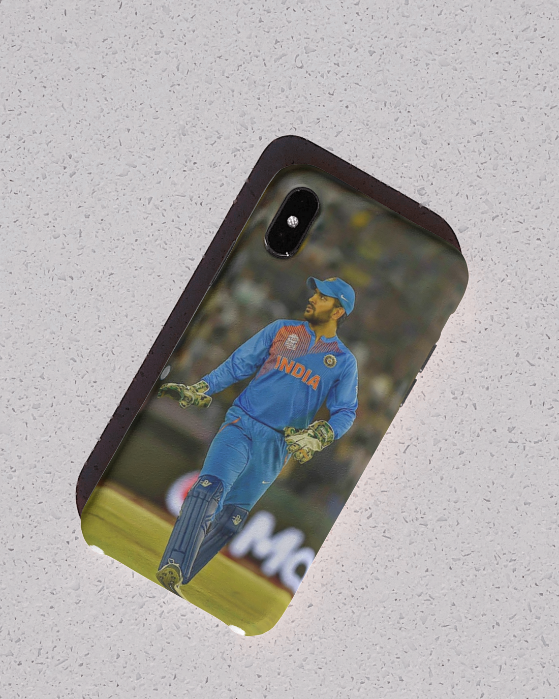 MS Dhoni Setting Field Mobile Cover